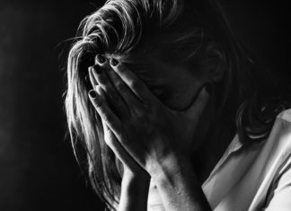 Autismo, facebook: genitori in cerca di rimedi, segnalati ai servizi sociali